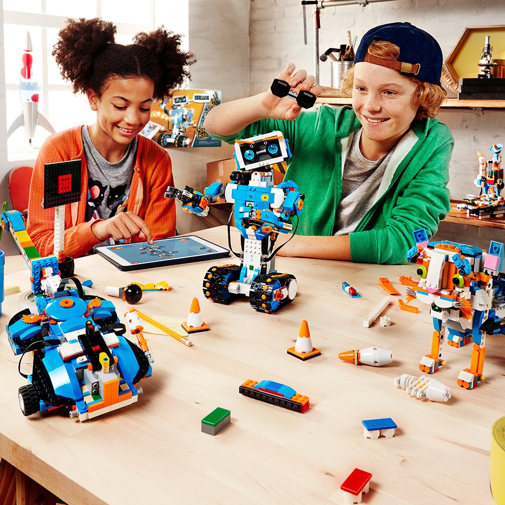 LEGO Boost Creative Toolbox 17101 – Coding STEM Kit